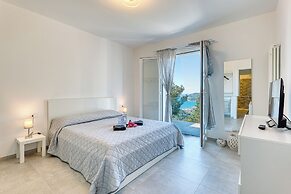 Miramare LUX Apartments