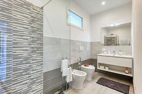 Miramare 1 LUX - Total Sea View