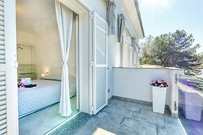 Miramare 1 LUX - Total Sea View