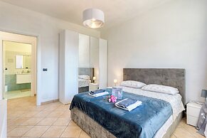 Miramare 2 LUX - Total Sea View