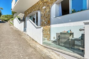 Miramare 2 LUX - Total Sea View