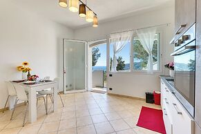 Miramare 2 LUX - Total Sea View