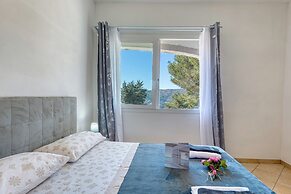 Miramare 2 LUX - Total Sea View