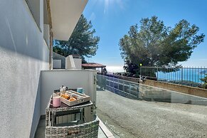 Miramare 2 LUX - Total Sea View