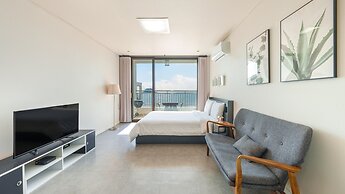 Taean Maumsokui Jip Pension