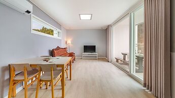 Taean Maumsokui Jip Pension