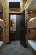 Studio 95 - Shared & Private Rooms