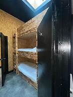 Studio 95 - Shared & Private Rooms