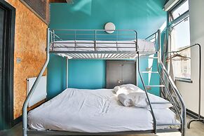 Studio 95 - Shared & Private Rooms