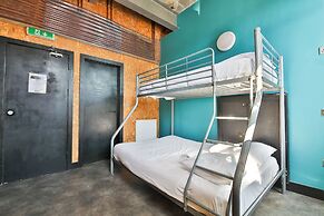 Studio 95 - Shared & Private Rooms