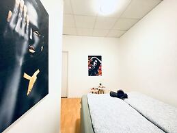 Sweet 3BR Apt in a Quiet Neighborhood