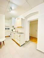 Sweet 3BR Apt in a Quiet Neighborhood