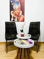 Sweet 3BR Apt in a Quiet Neighborhood