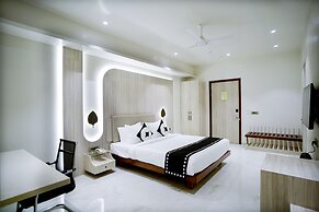 Club House Hotel Ayodhya