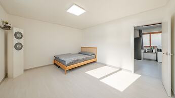 Namhae Bada Yanolja Pension