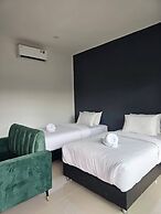 Hillside Premium Hotel