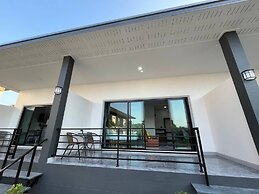 Hillside Premium Hotel