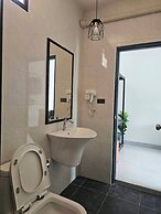 Hillside Premium Hotel