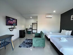Hillside Premium Hotel