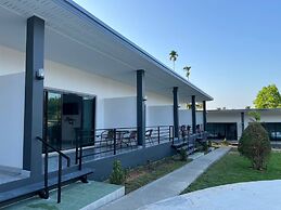 Hillside Premium Hotel