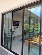 Hillside Premium Hotel