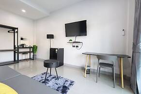 Hillside Premium Hotel