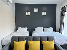 Hillside Premium Hotel