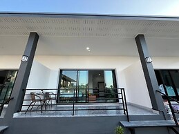 Hillside Premium Hotel