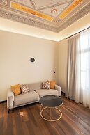 Bouquet Luxury Rooms