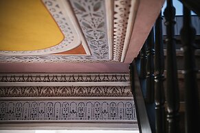 Bouquet Luxury Rooms