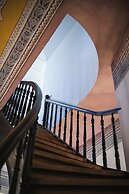 Bouquet Luxury Rooms