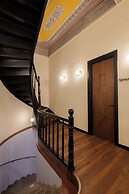 Bouquet Luxury Rooms