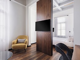 Bouquet Luxury Rooms