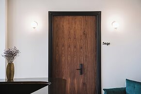 Bouquet Luxury Rooms