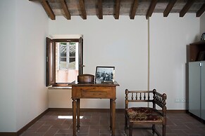 Borgo Sorbatti Country House