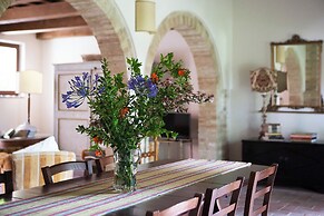 Borgo Sorbatti Country House