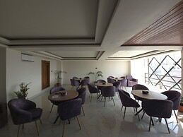 Hotel Kavaana Bardibas