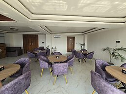 Hotel Kavaana Bardibas