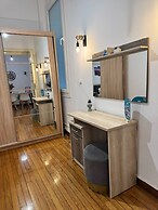 Aura Aura Apartment at Kolonaki