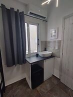 Athina Central Apartment