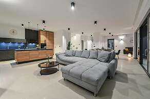 Luxury villas Paradise