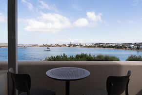 Salt Suites Paros