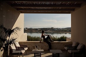 Salt Suites Paros