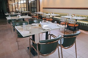 Clarks Safari Haridwar