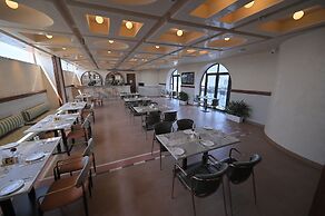 Clarks Safari Haridwar