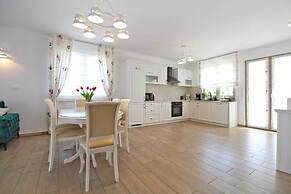 Elegant Villa With Private Pool in Bale