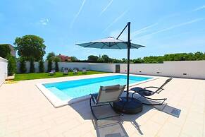 Elegant Villa With Private Pool in Bale