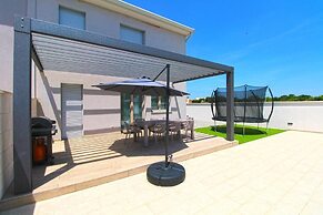 Elegant Villa With Private Pool in Bale