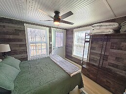 Redbud Tiny Home Resort