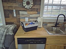 Redbud Tiny Home Resort